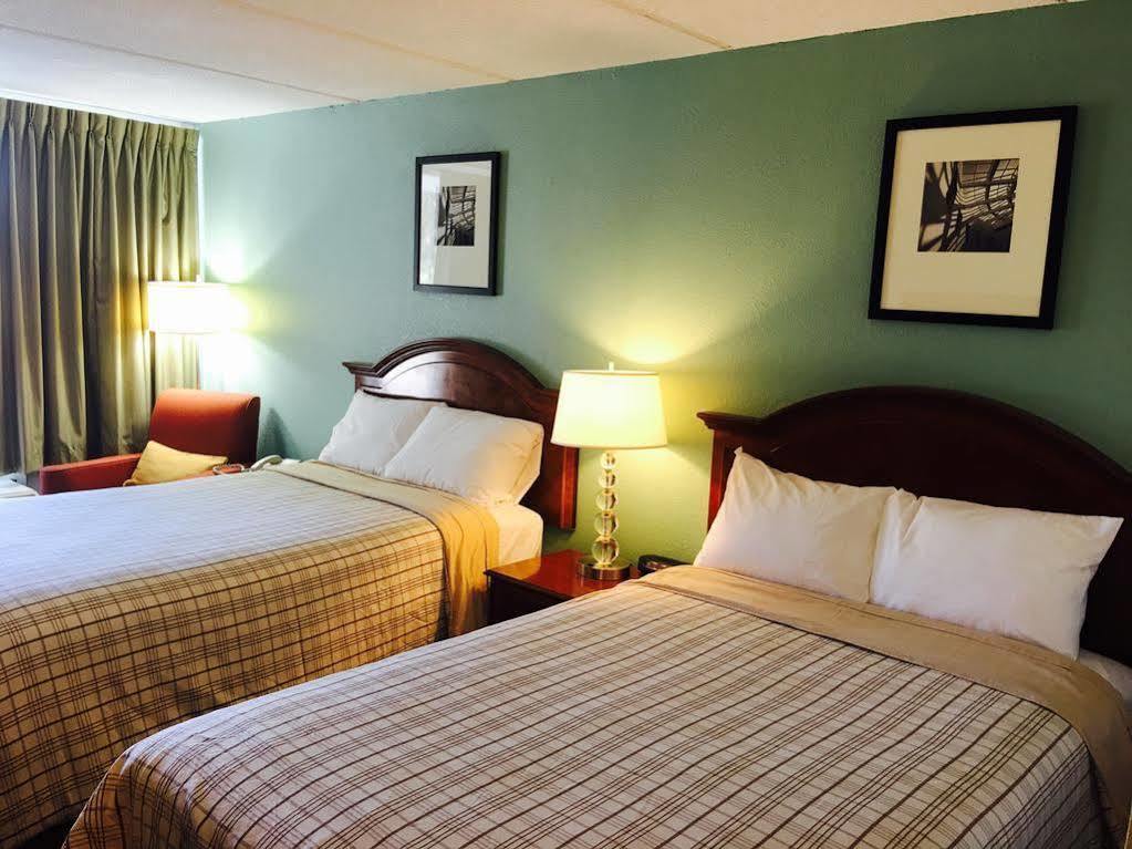 Hotel Super 8 By Wyndham I-95 Naval Base Area Kingsland